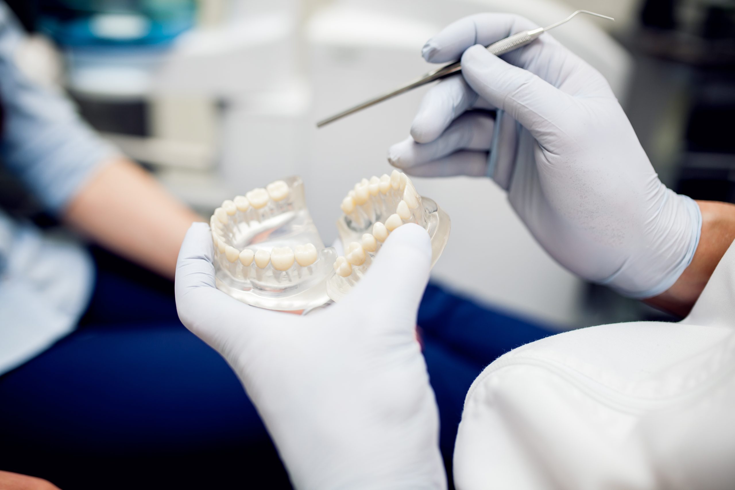 Dantų implantų komplikacijos